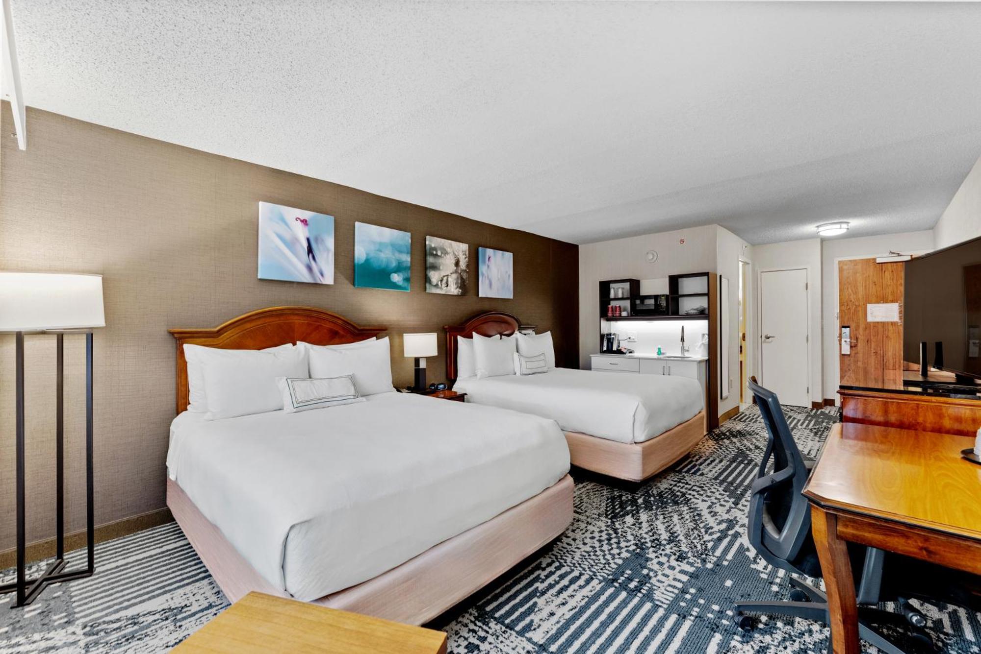 Delta Hotels By Marriott Mount Pleasant Racine Exterior photo